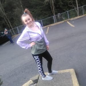 Meet your Posher, Elisabeth